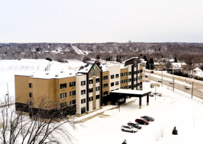 Main Stay exterior